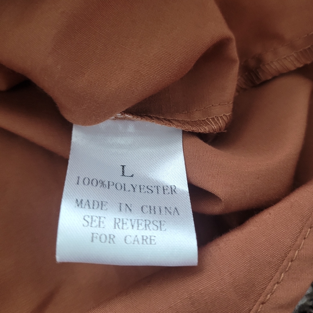 NWT. Women's Wishlist apparel Brown Long Sleeve button down shirt size Large - Picture 7 of 8